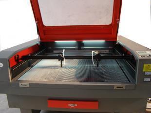 服裝布料激光切割機價格_服裝布料激光切割機廠家_世界工廠網(wǎng)產(chǎn)品信息庫